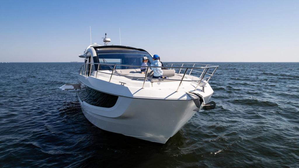 Galeon 450 HTC