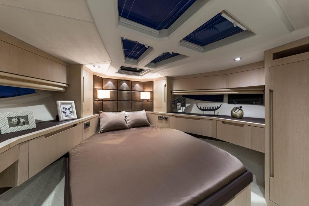 Galeon 510 Skydeck