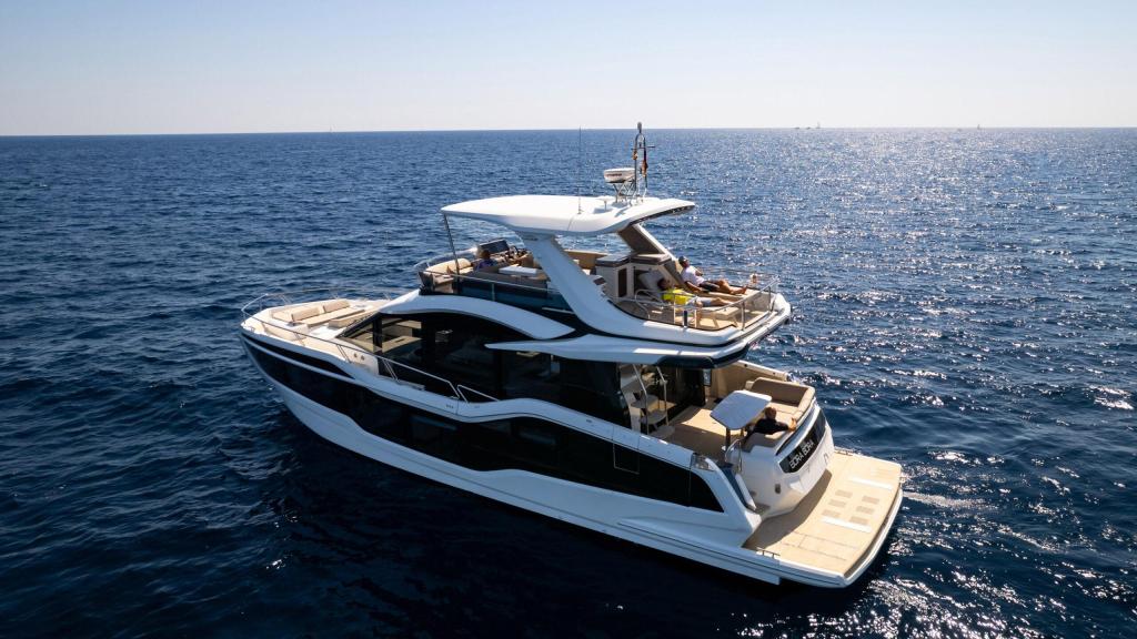 Galeon 560 Fly