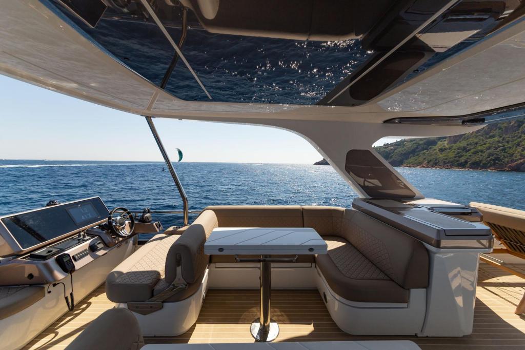 Galeon 560 Fly