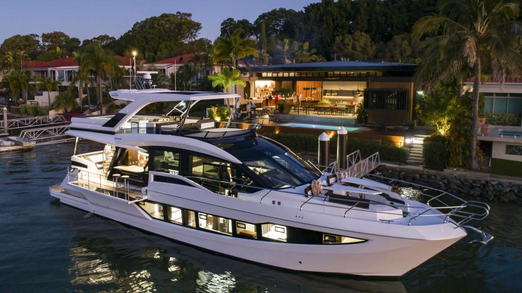 Galeon 640 Fly