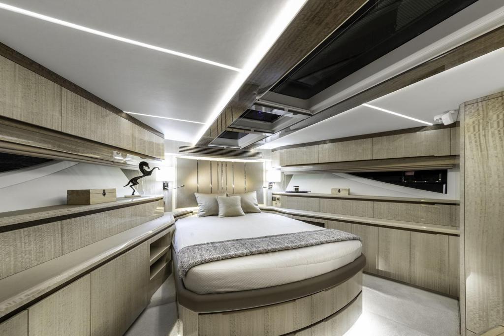 Galeon 640 Fly