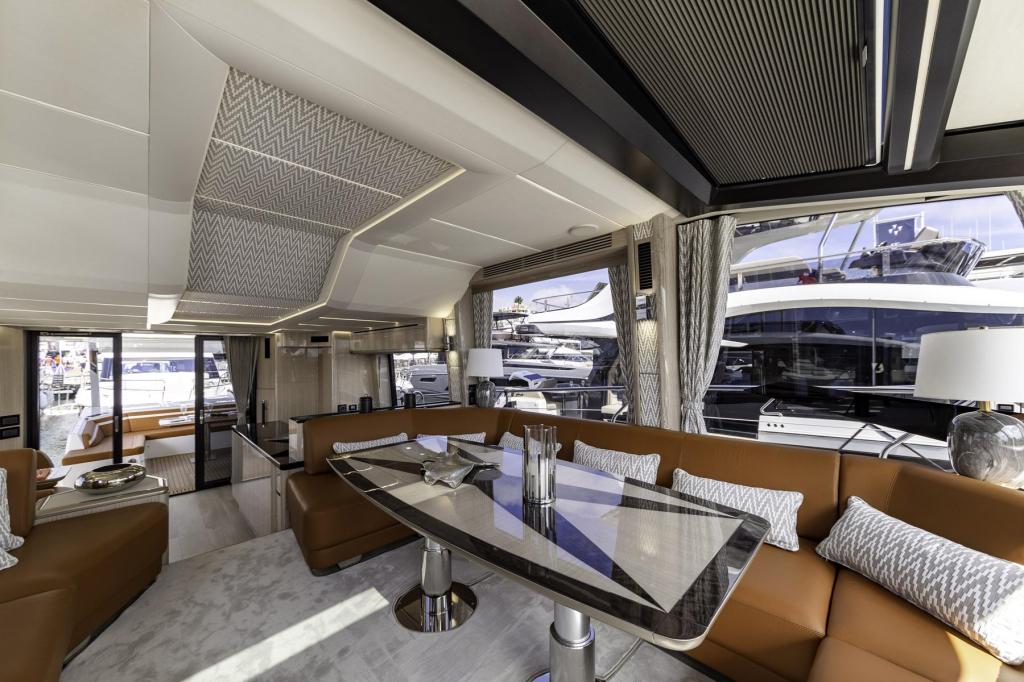 Galeon 680 Fly