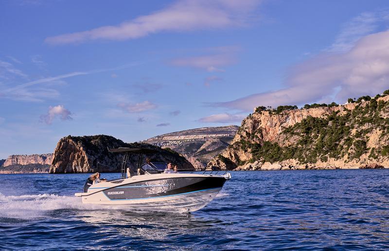 Quicksilver Active 805 Open