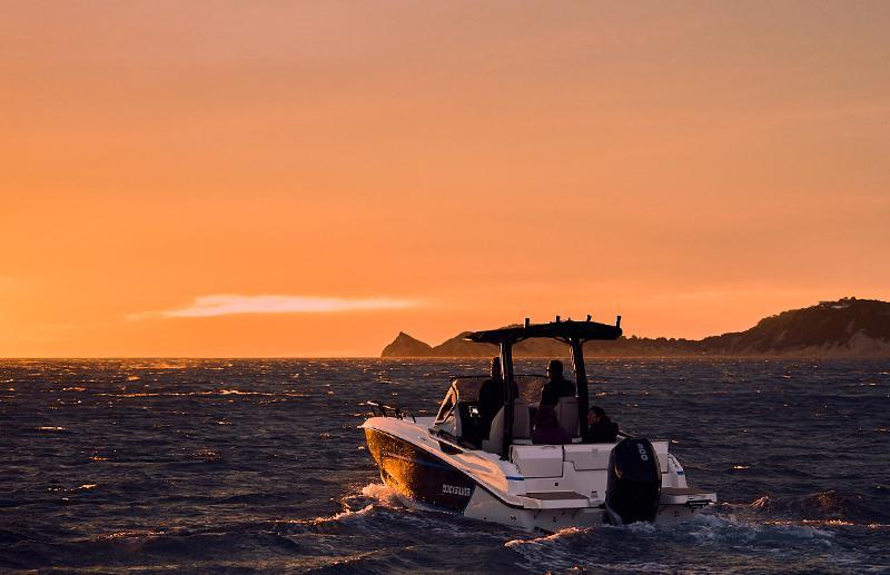 Quicksilver Active 805 Open