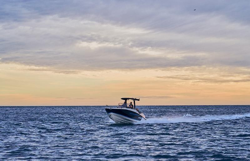 Quicksilver Active 805 Open