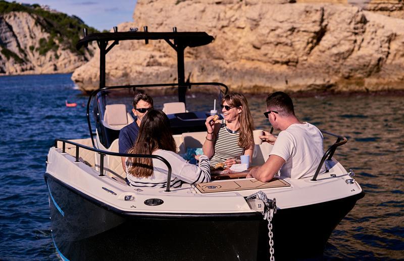 Quicksilver Active 805 Open