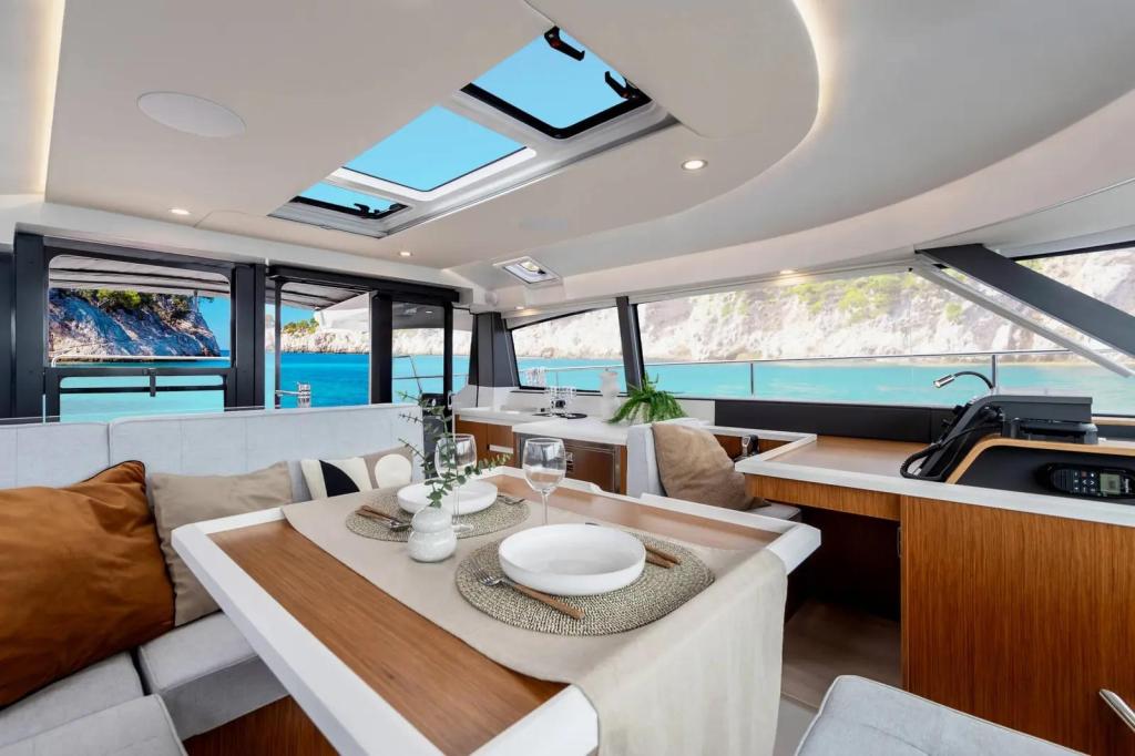 Moody Decksaloon 48