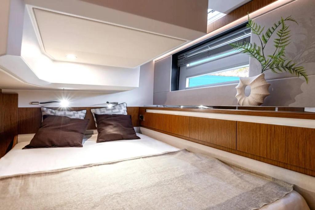 Moody Decksaloon 48