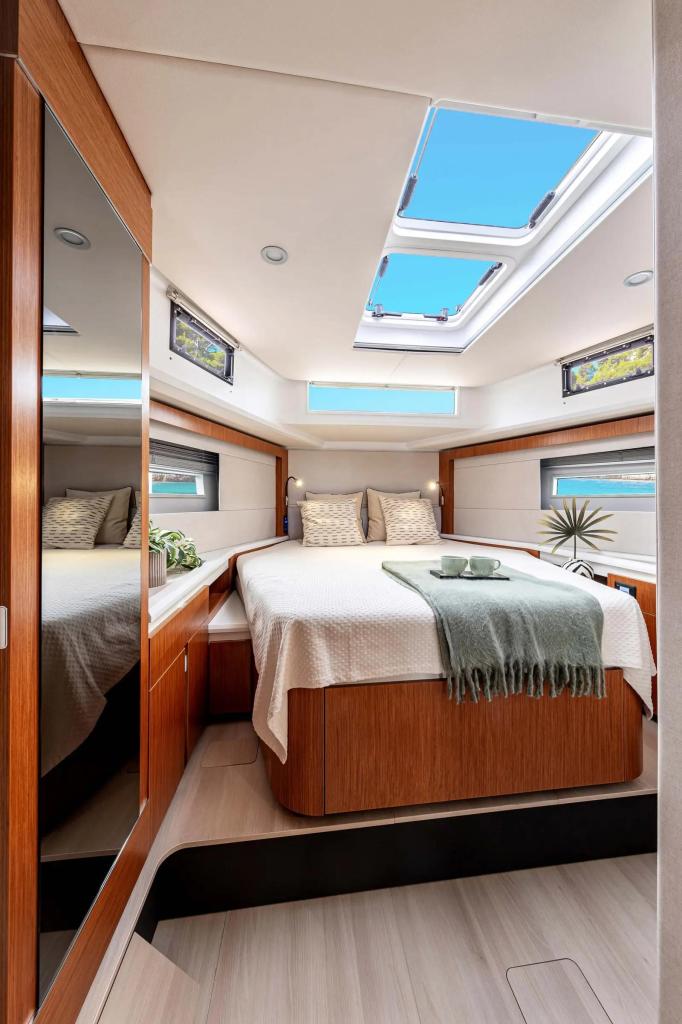 Moody Decksaloon 48