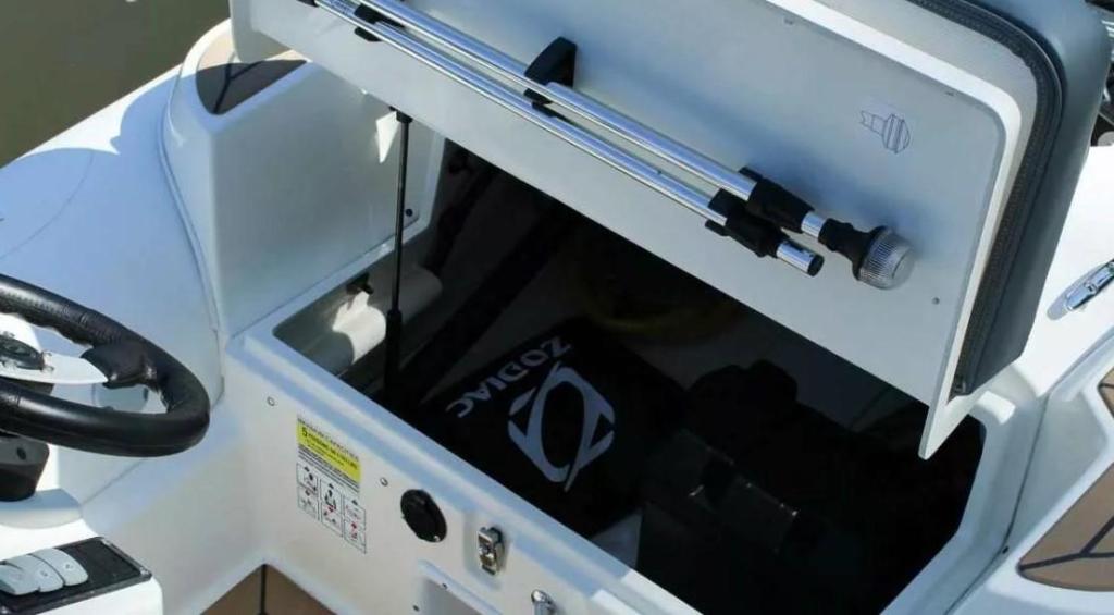 Zodiac Yachtline 440