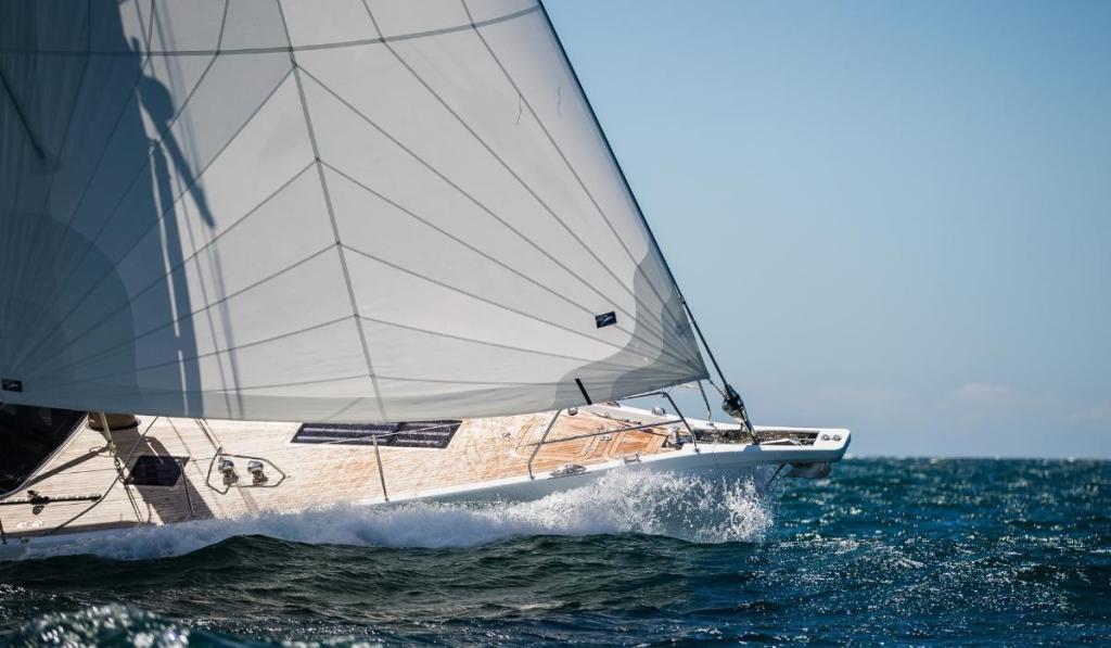 Oyster 565