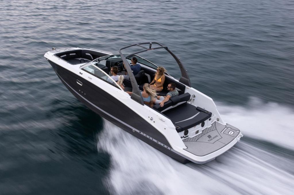 Four Winns HD8 Surf