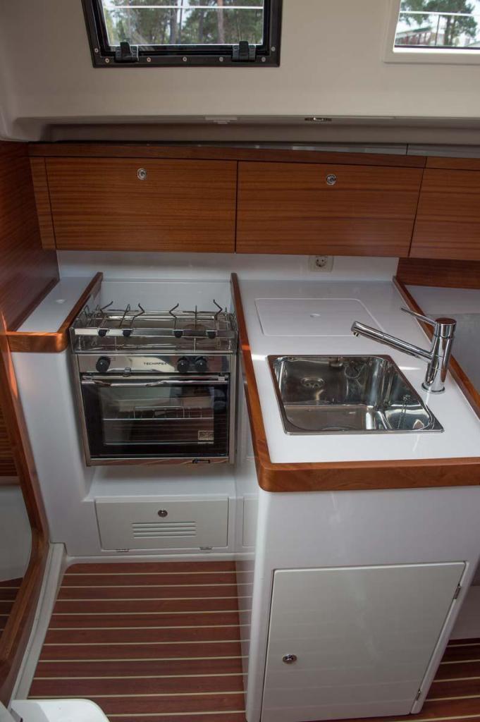 Salona 33