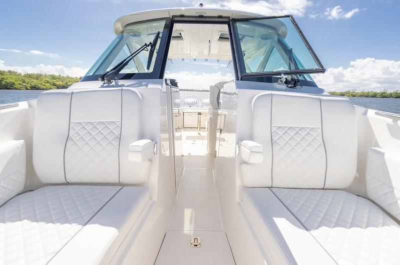 Pursuit Dual Console DC 306