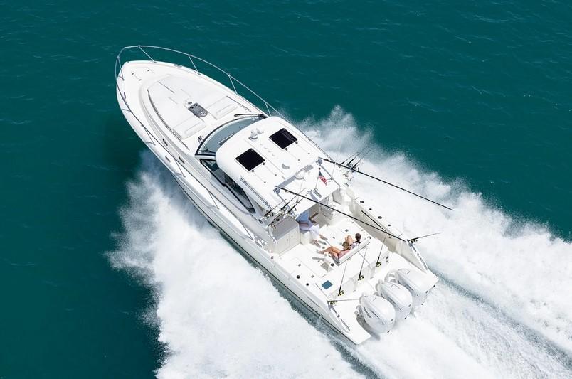 Pursuit Offshore OS 405