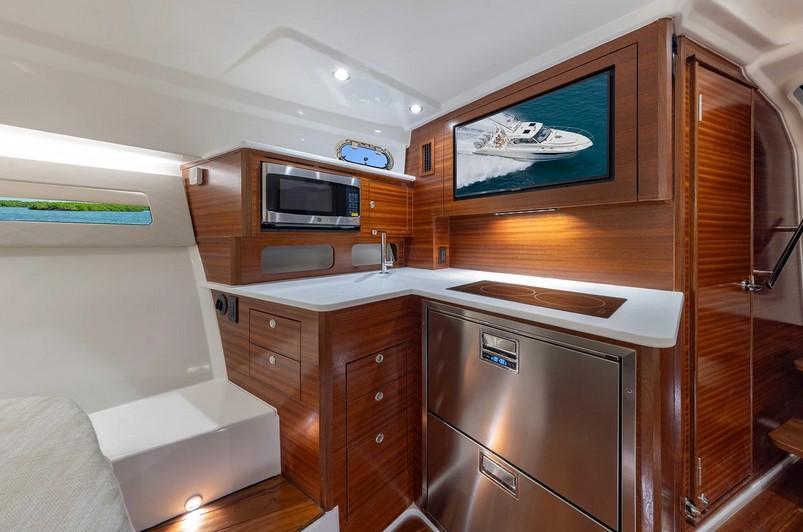 Pursuit Offshore OS 405
