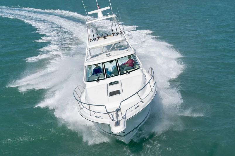 Pursuit Offshore OS 385