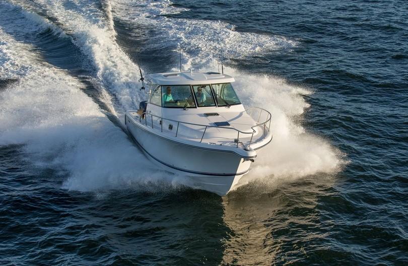 Pursuit Offshore OS 385