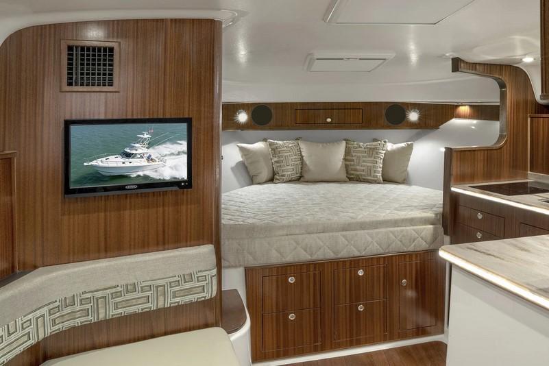 Pursuit Offshore OS 385