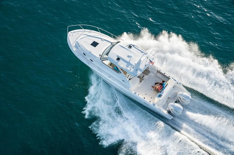 Pursuit Offshore OS 355