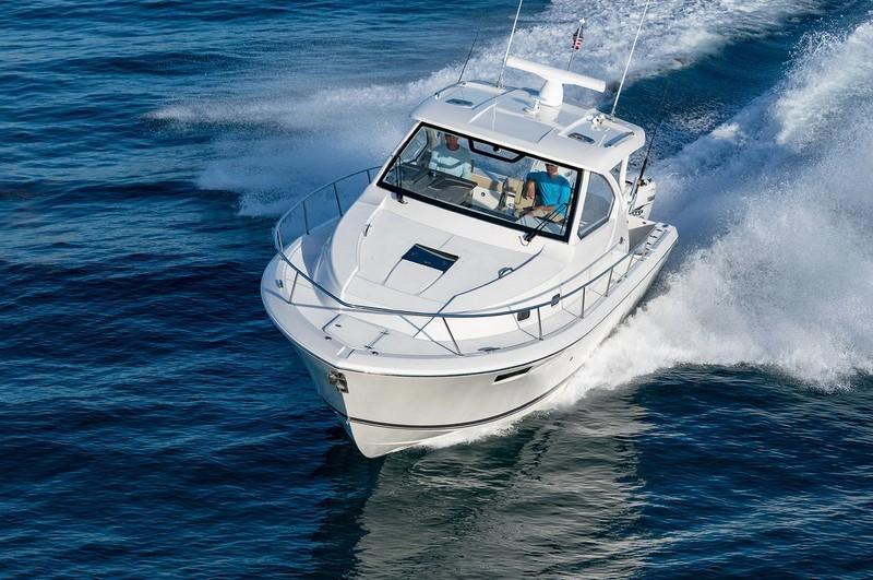 Pursuit Offshore OS 355