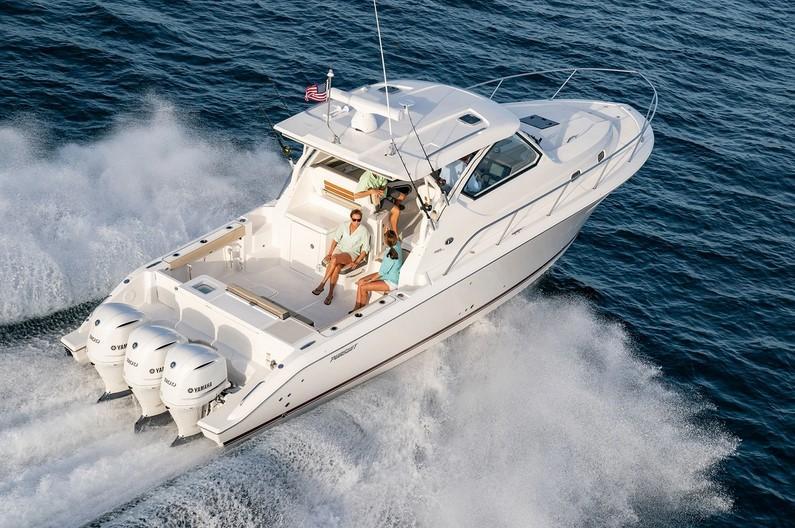 Pursuit Offshore OS 355