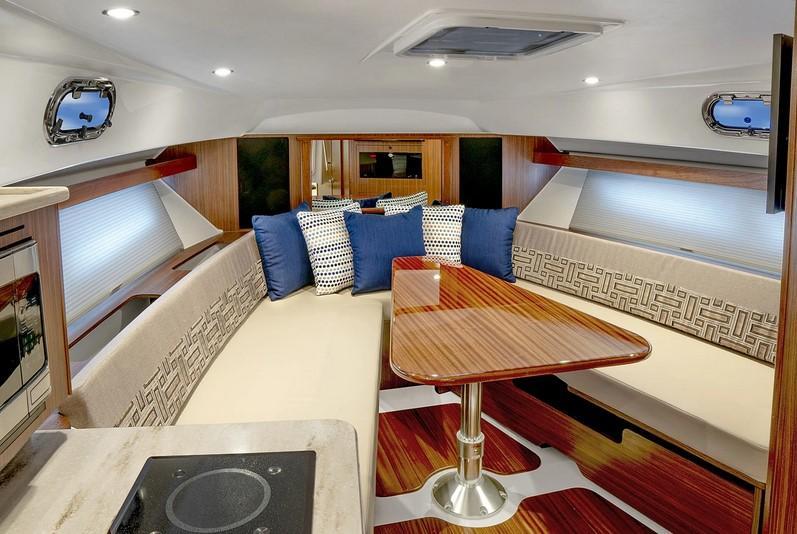 Pursuit Offshore OS 355