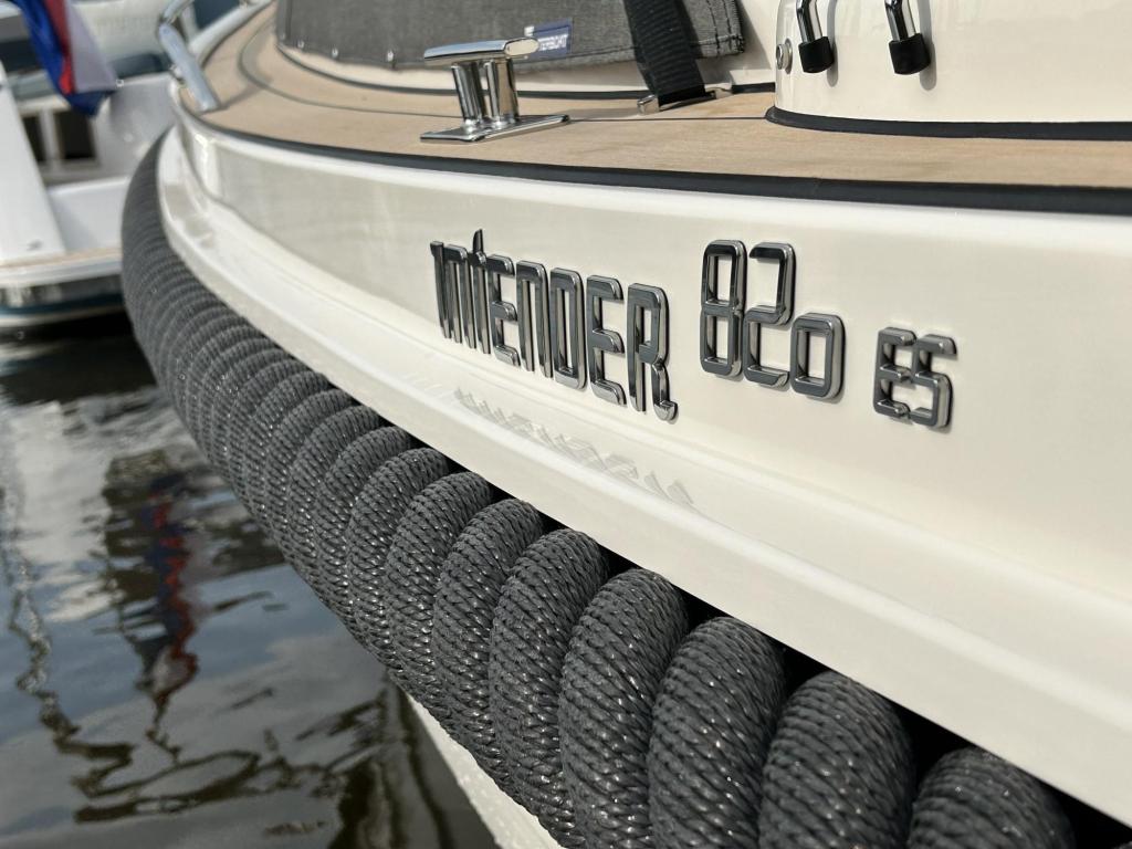 Interboat Intender 820 ES