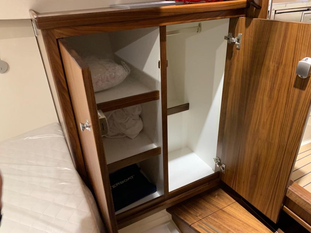Interboat 950 Cabin