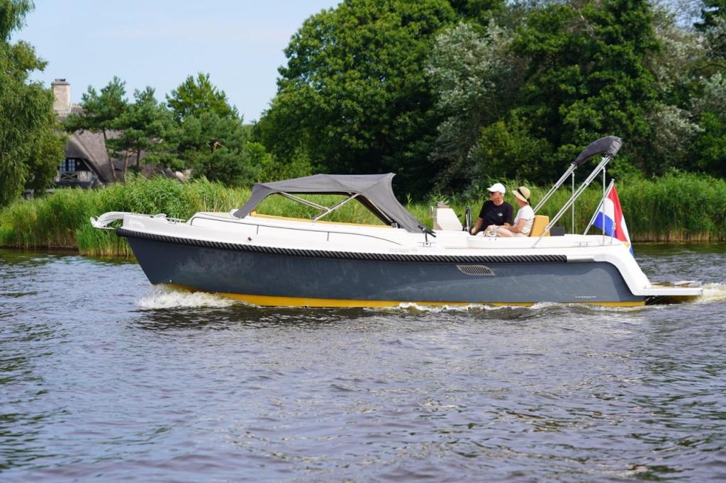 Interboat Intender 850