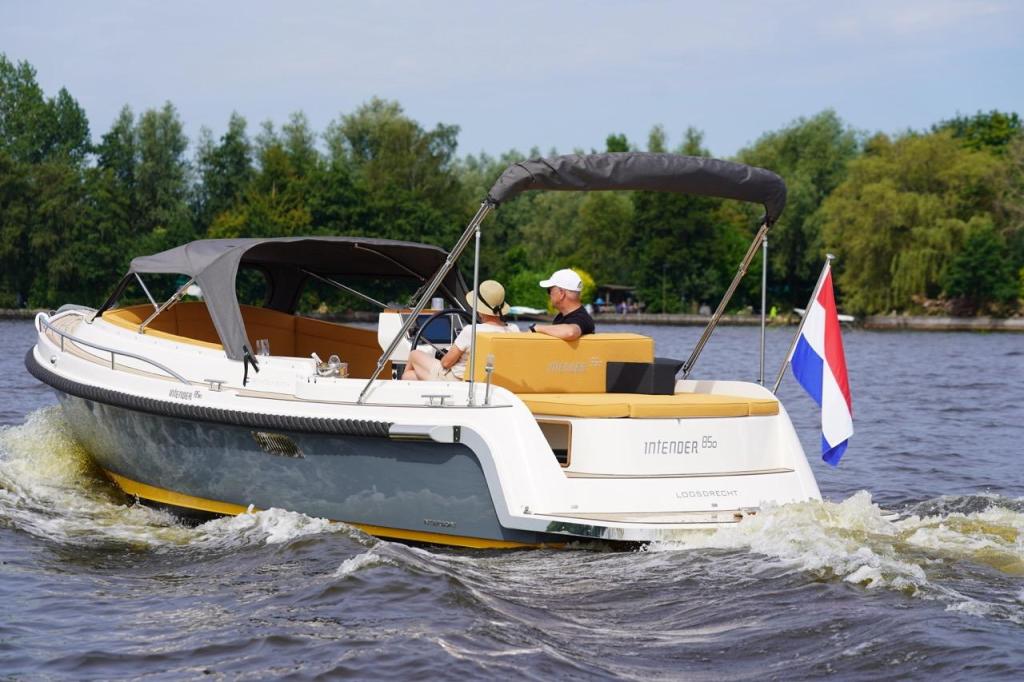 Interboat Intender 850