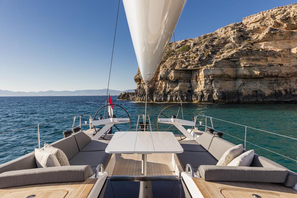 Nautors Swan Swan 65