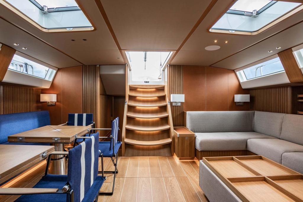 Nautors Swan Swan 98