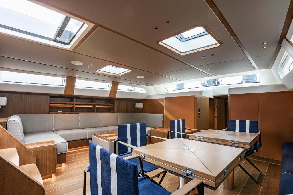 Nautors Swan Swan 98