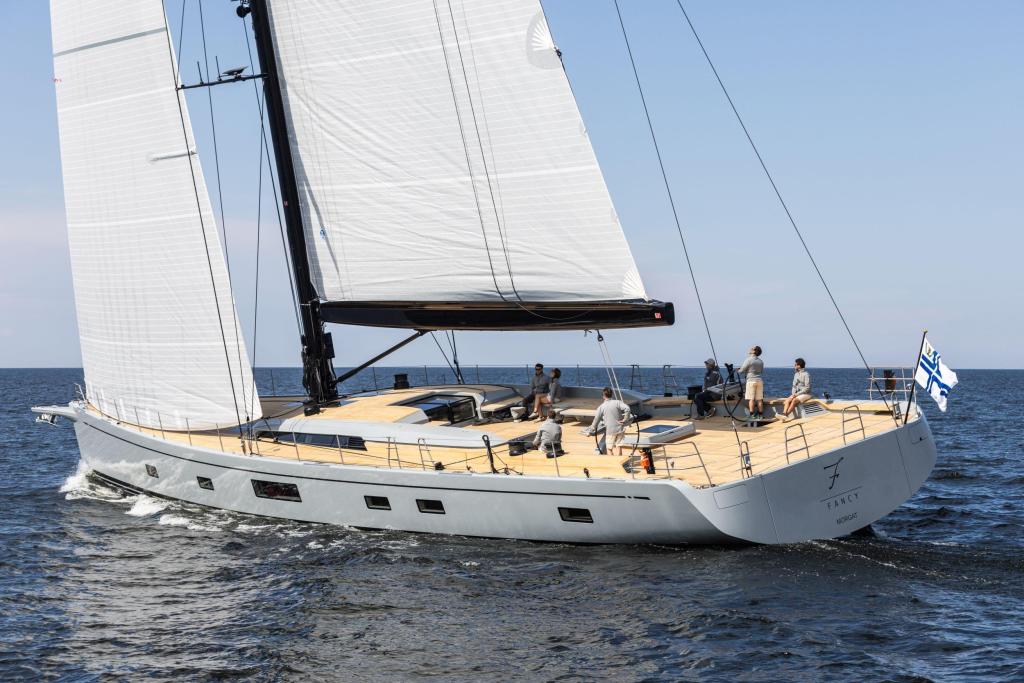 Nautors Swan Swan 108