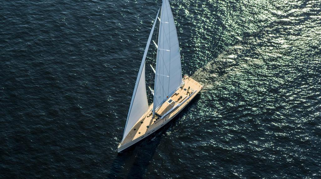 Nautors Swan Swan 120