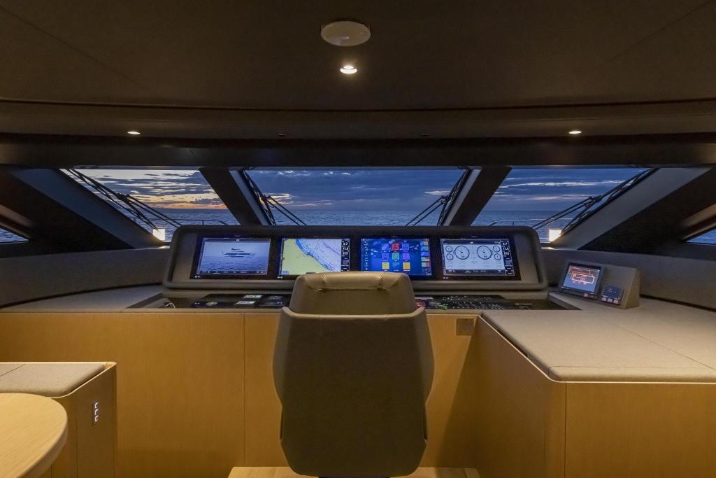 Ferretti 1000