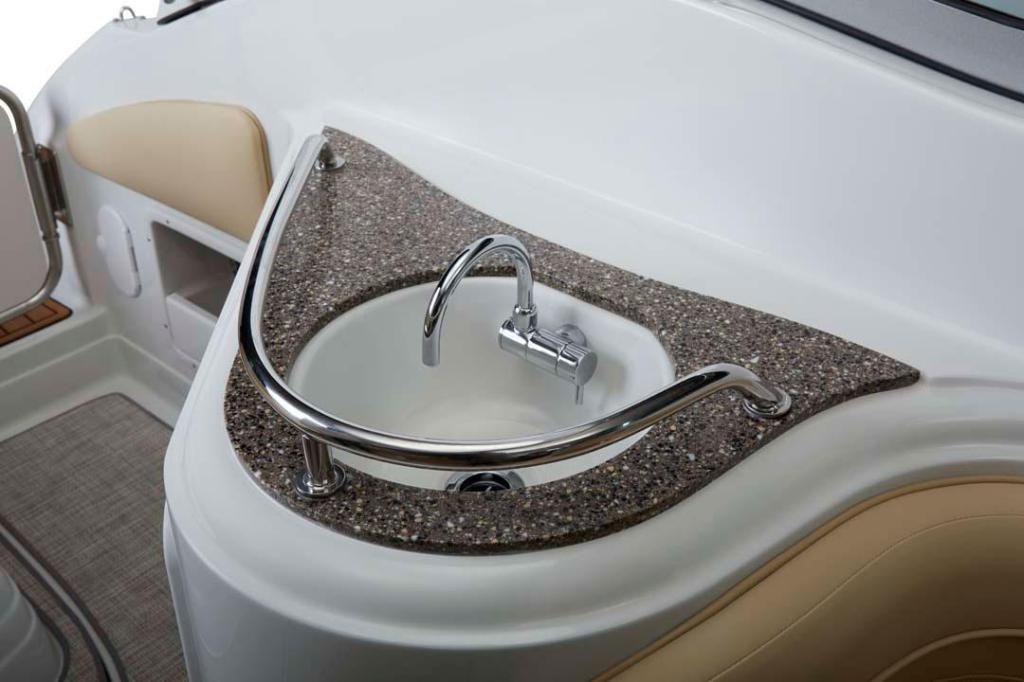 Crownline 270 CR