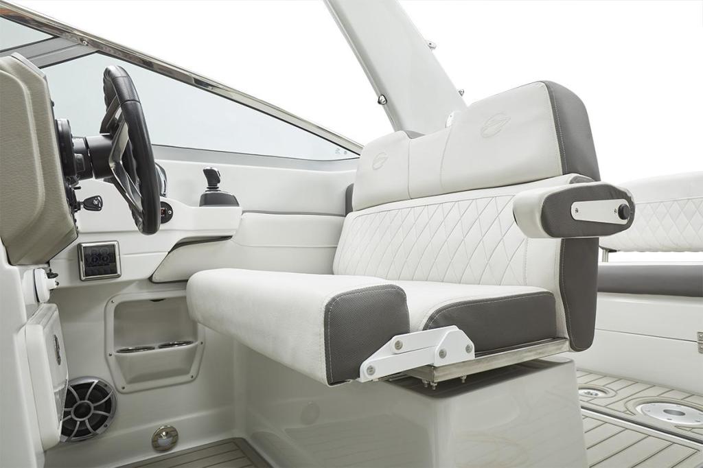 Crownline 280 CRX