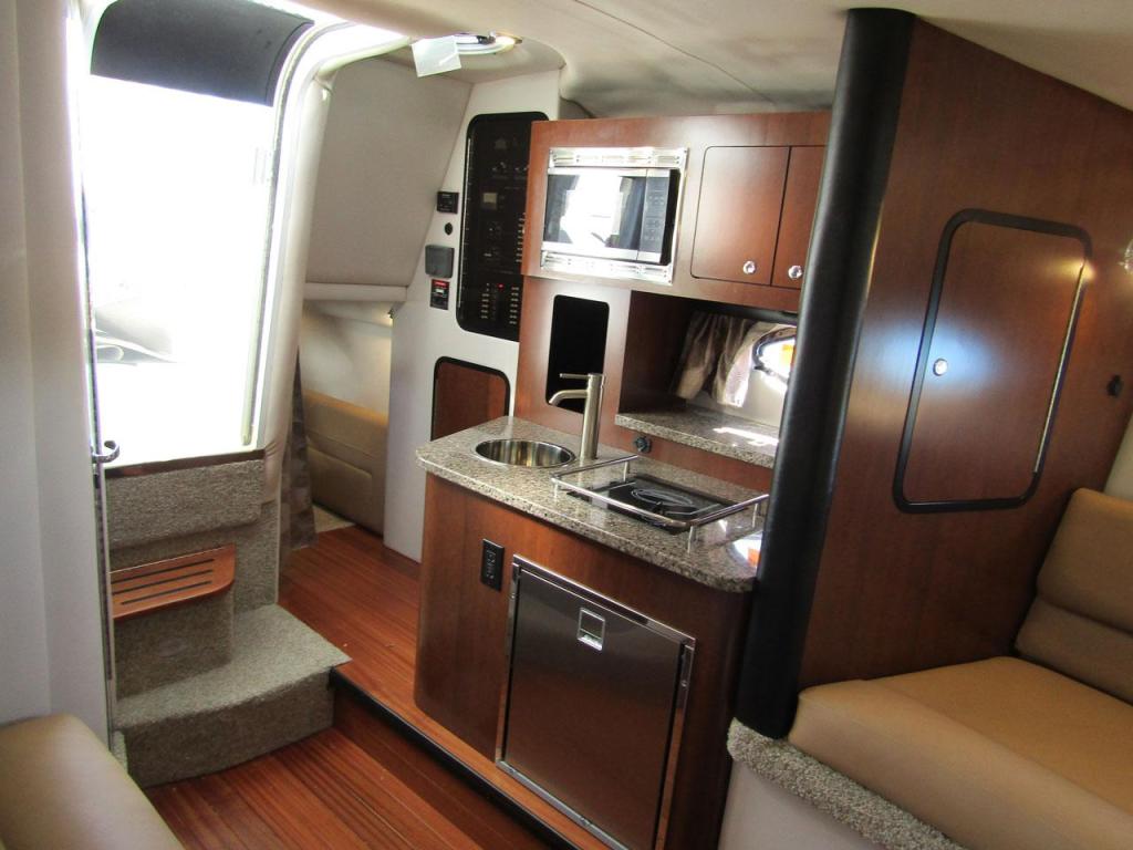 Crownline 310 CRX