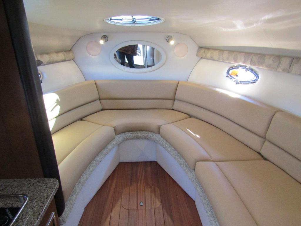 Crownline 310 CRX