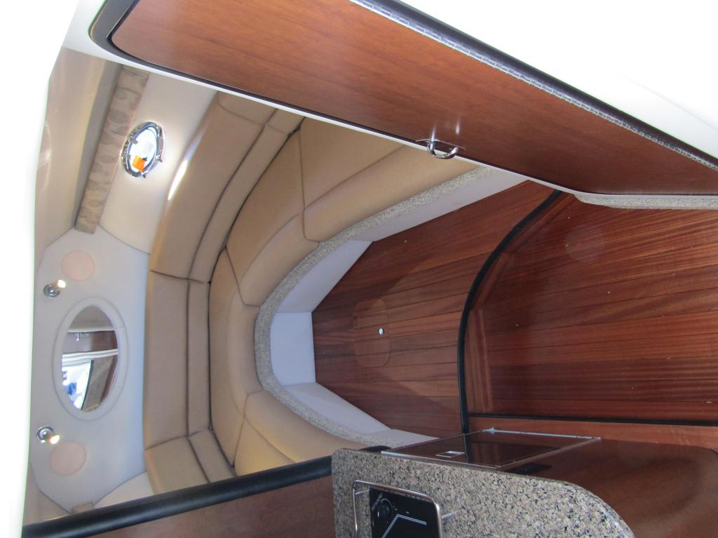 Crownline 310 CRX