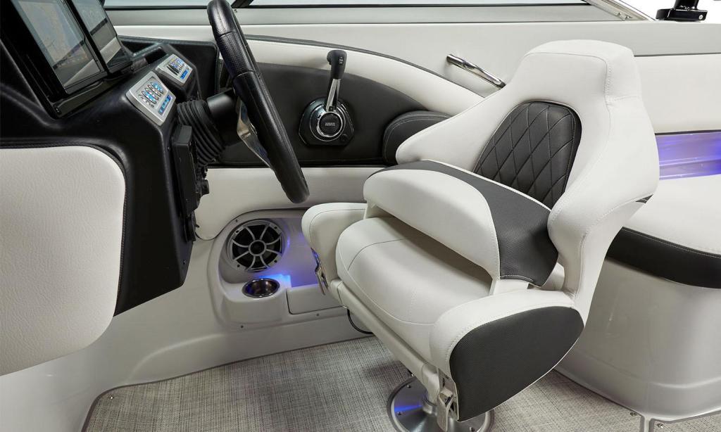Crownline 270 SS Surf