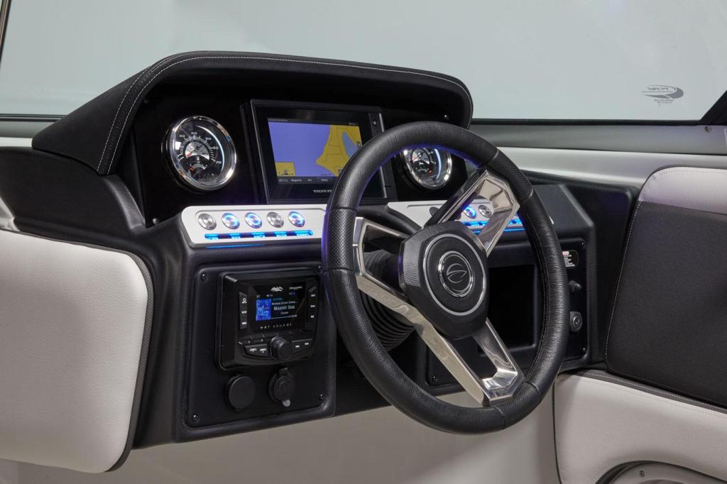 Crownline E235 Surf