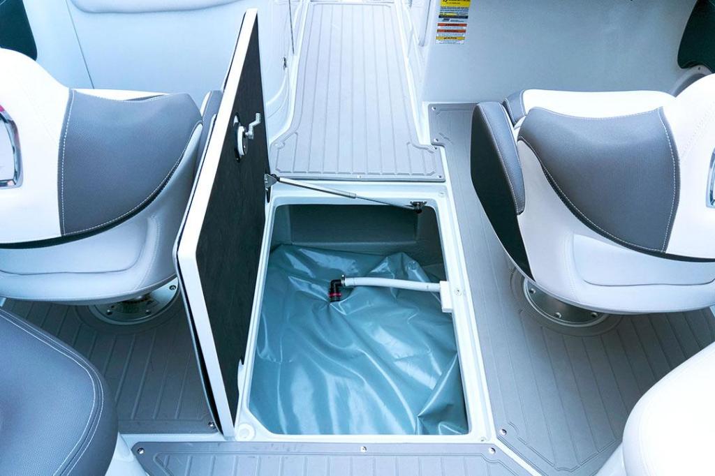 Crownline E255 Surf