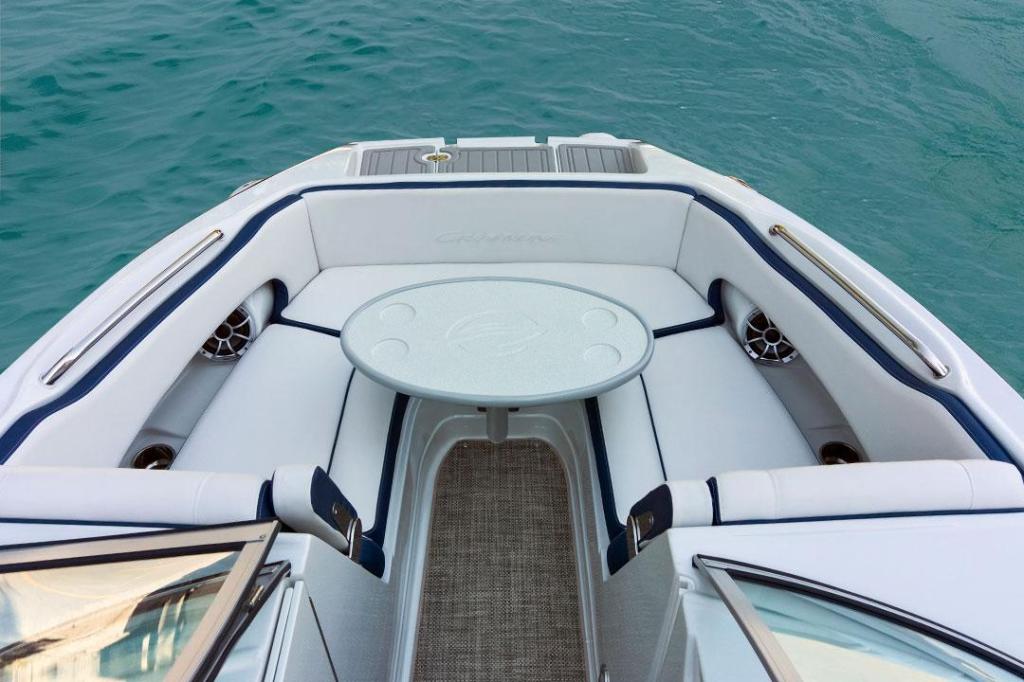 Crownline E235