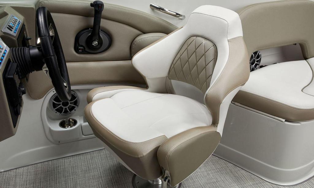 Crownline E255