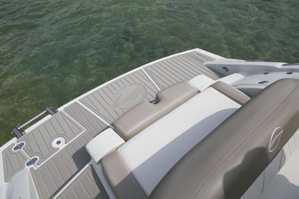 Crownline E255