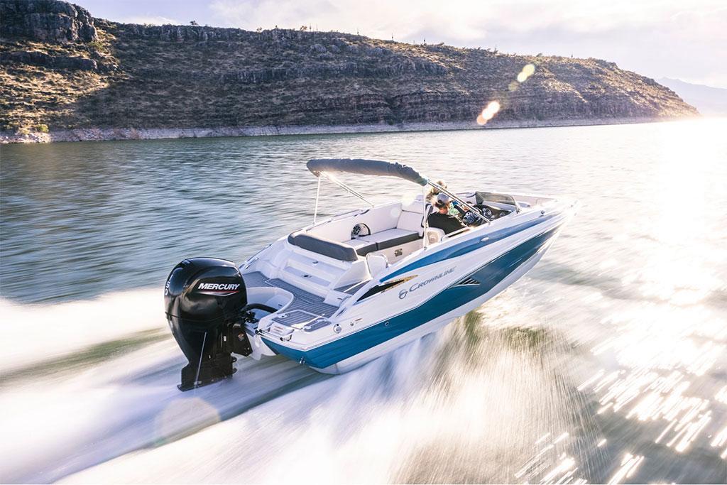 Crownline E210 XS